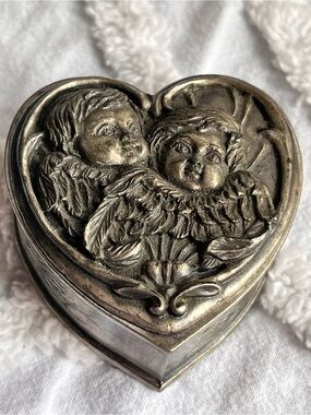 Vintage Heart-Shaped Cherub Trinket Box in Antique Silver Tone